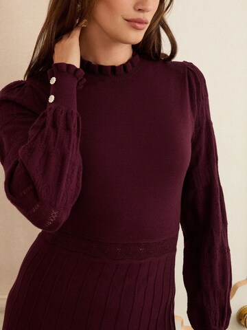 Robes en maille love & roses en rouge