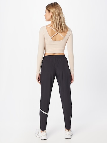 Effilé Pantalon outdoor 'PORTLAND' Newline en noir