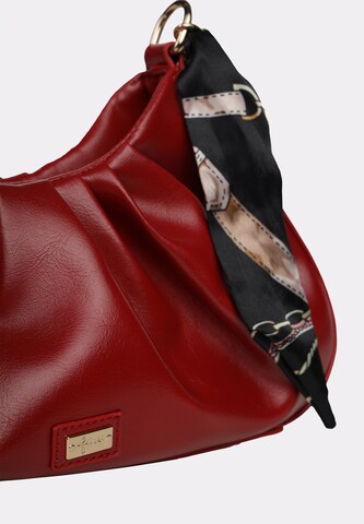 faina Shoulder Bag in Red