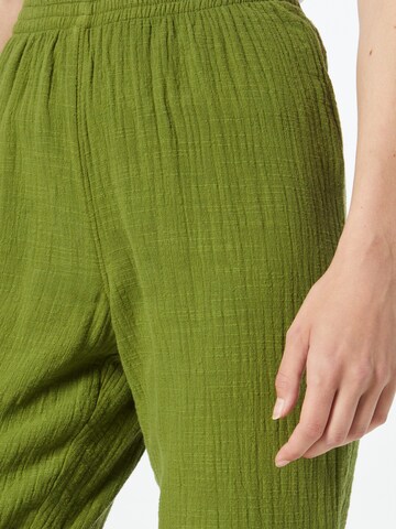 Effilé Pantalon 'OYOBAY' AMERICAN VINTAGE en vert