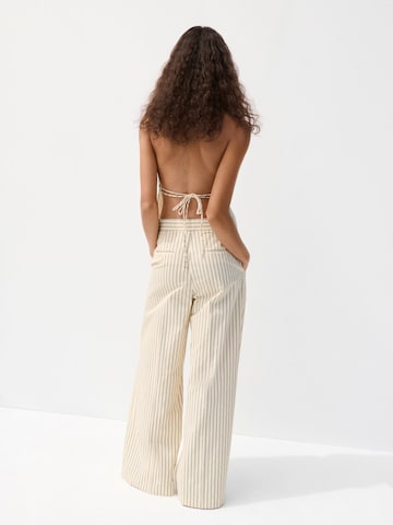 MANGOLoosefit Hlače s naborima 'TATIN' - žuta boja