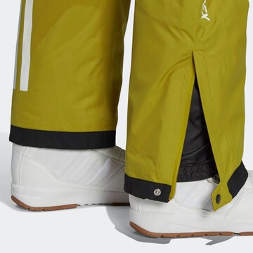 ADIDAS TERREX - regular Pantalón de montaña 'Resort' en verde