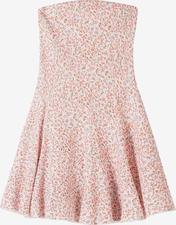 Abito estivo di Bershka in rosa: frontale