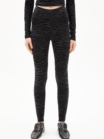 ARMEDANGELS Regular Leggings in Zwart: voorkant