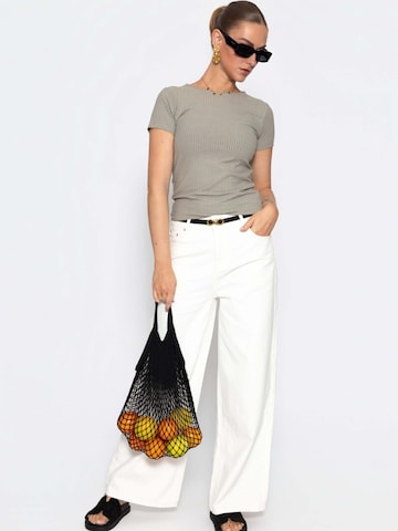 SASSYCLASSY Loosefit Hose‌‌‌ in Weiß