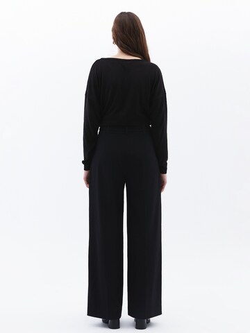 OXXO Loose fit Pleat-front trousers in Black