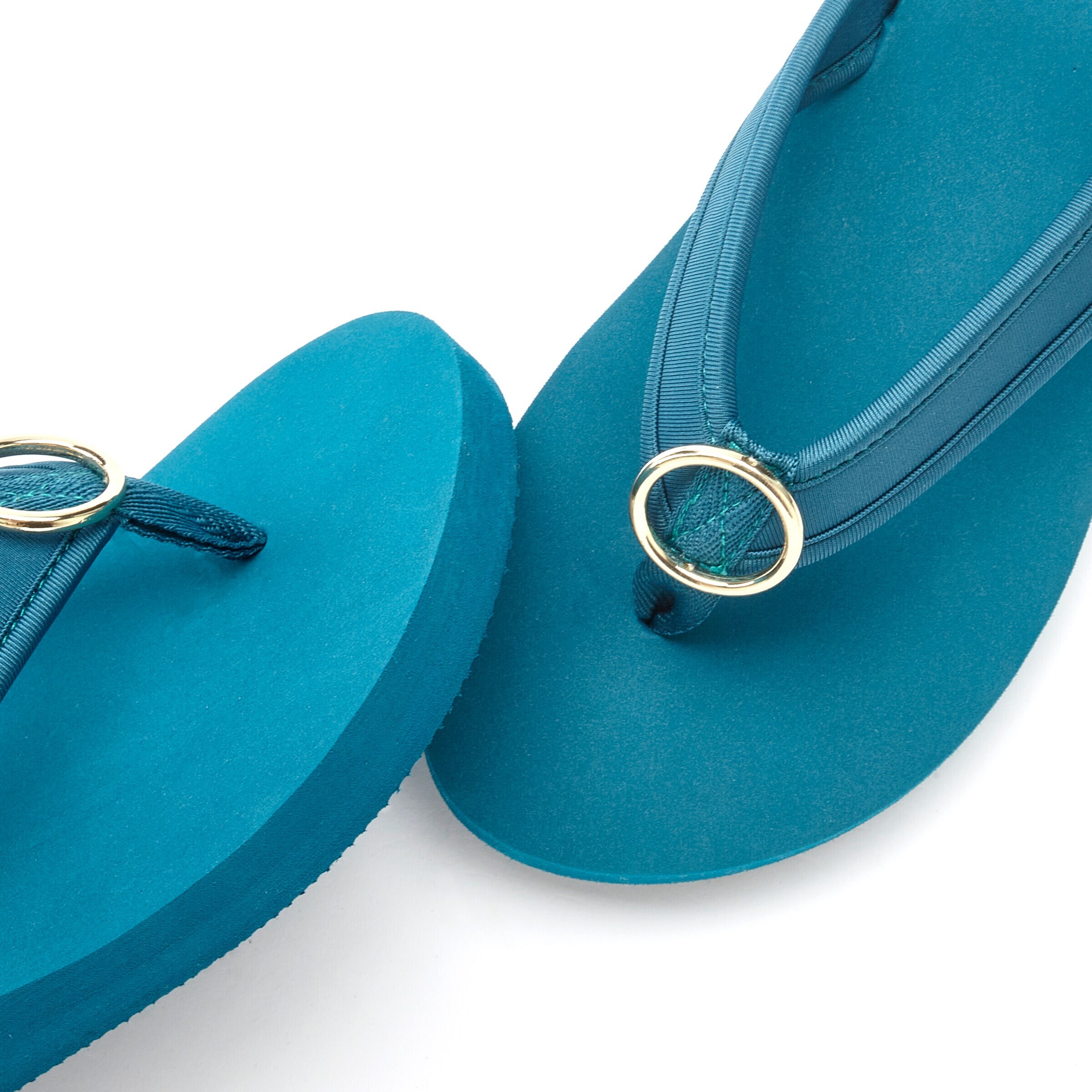 Séparateur d'orteils LASCANA en bleu