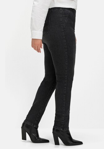 Coupe slim Jean SHEEGO en noir