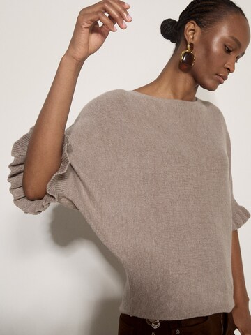 Apricot Soft Knit Batwing Top ' ' in Grau