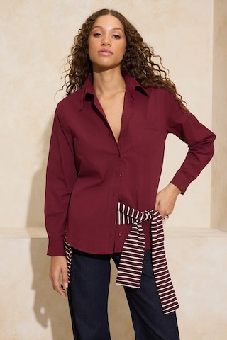 Trendyol Blouse in Red: front