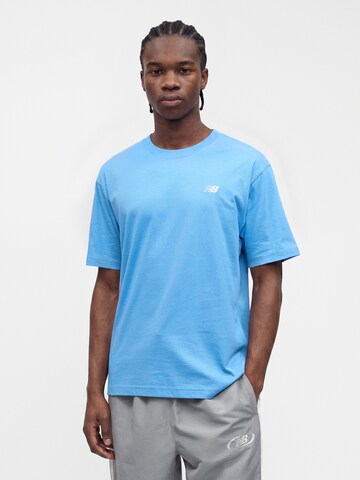 new balance Shirt 'Essential' in Blauw