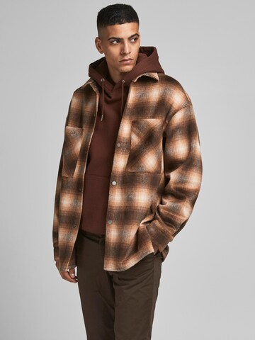 JACK & JONES Демисезонная куртка 'Cane' в Коричневый: спереди