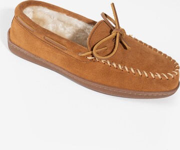 Mocassin 'Pileline hardsole' Minnetonka en marron