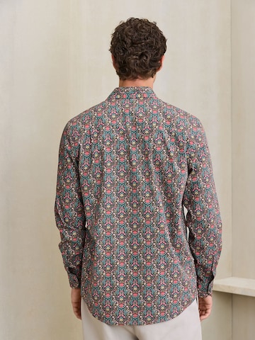 Next - Ajuste regular Camisa 'N. Premium' en marrón