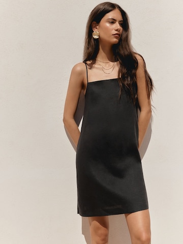 Robe Bhoem en noir : devant