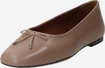 VAGABOND SHOEMAKERS Ballerina in Bruin: voorkant