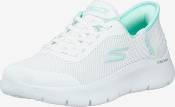 Baskets basses SKECHERS en blanc : devant