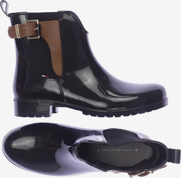 TOMMY HILFIGER Stiefelette 39 in Schwarz: predná strana