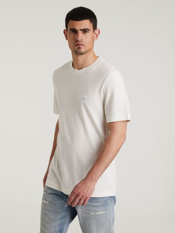 T-Shirt 'Ethan' CHASIN' en blanc