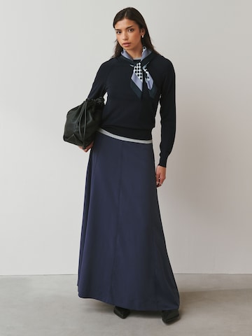 Next Rok in Blauw