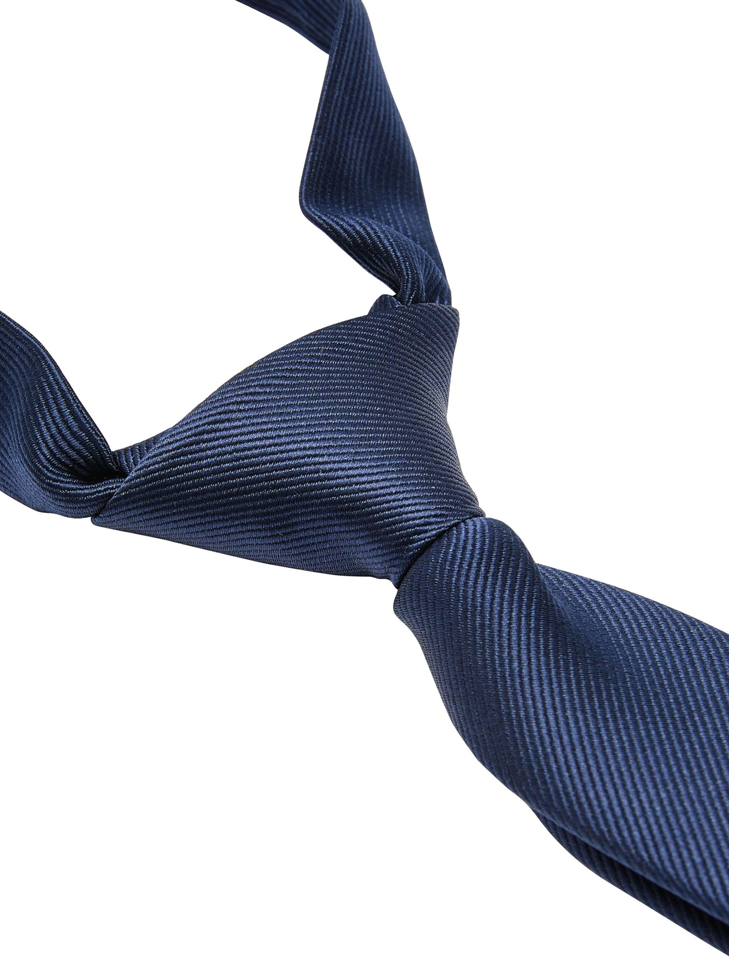 Next Pukuasuste värissä sininen