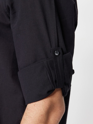 Trendyol - Ajuste regular Camisa en negro