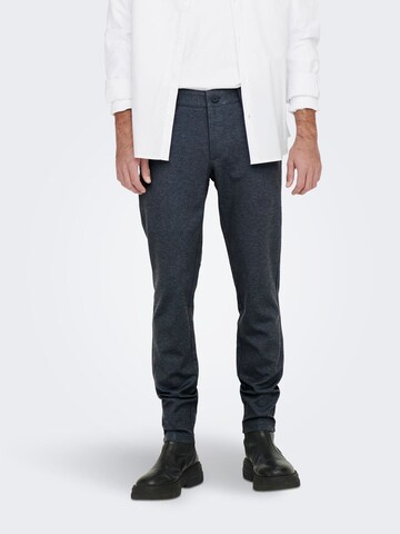 Coupe slim Pantalon chino 'Mark' Only & Sons en bleu : devant