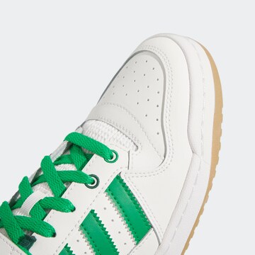 ADIDAS ORIGINALS Madalad ketsid 'Forum', värv valge