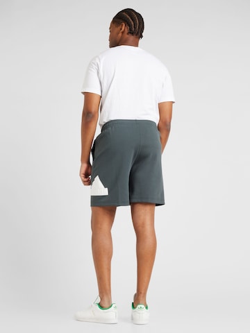 ADIDAS SPORTSWEAR Regular Sportshorts 'BOS SHO' in Grün