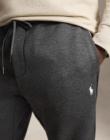 Polo Ralph Lauren Tapered Housut värissä harmaa