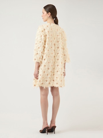 Robe YAS en beige