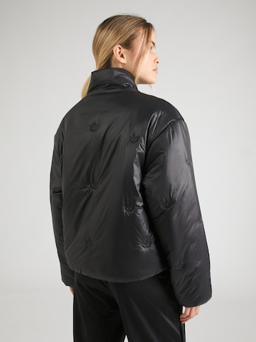 ADIDAS ORIGINALS Prehodna jakna | črna barva