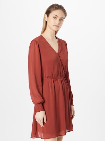 Robe 'Luzia' ABOUT YOU en marron : devant