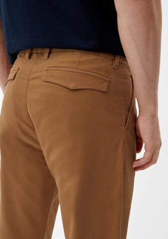 s.Oliver Tapered Pleat-Front Pants in Brown