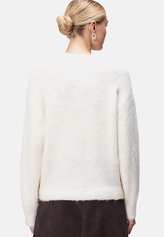 zero Sweater in White