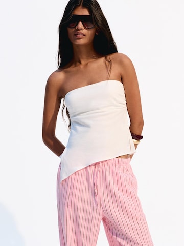 Bershka Topp i vit: framsida