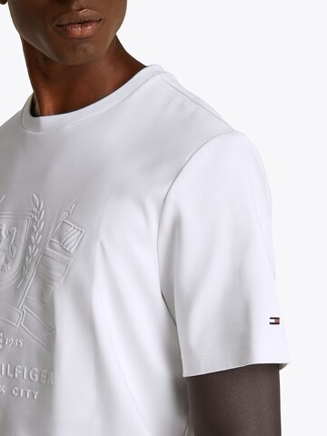 Tricou de la TOMMY HILFIGER pe alb