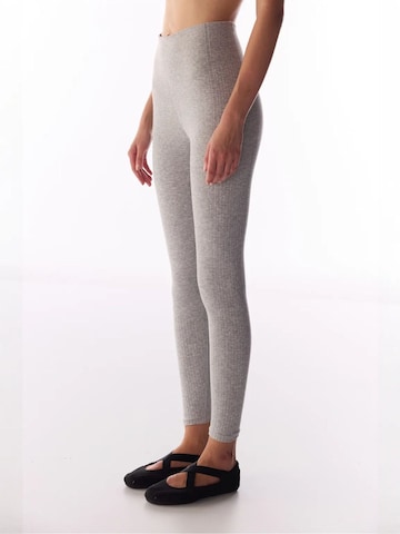Skinny Leggings 'Gamaschen' Penti en gris : devant