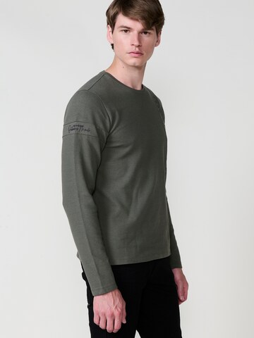 KOROSHI Bluser & t-shirts i grøn