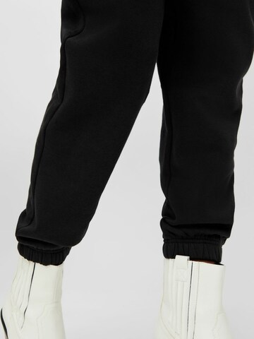 PIECES Tapered Trousers 'Chilli' in Black