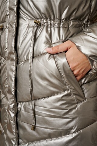 ZABAIONE Winter Coat in Grey