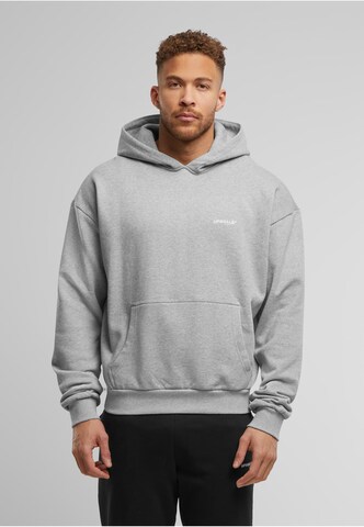 Sweat-shirt MT Upscale en gris : devant