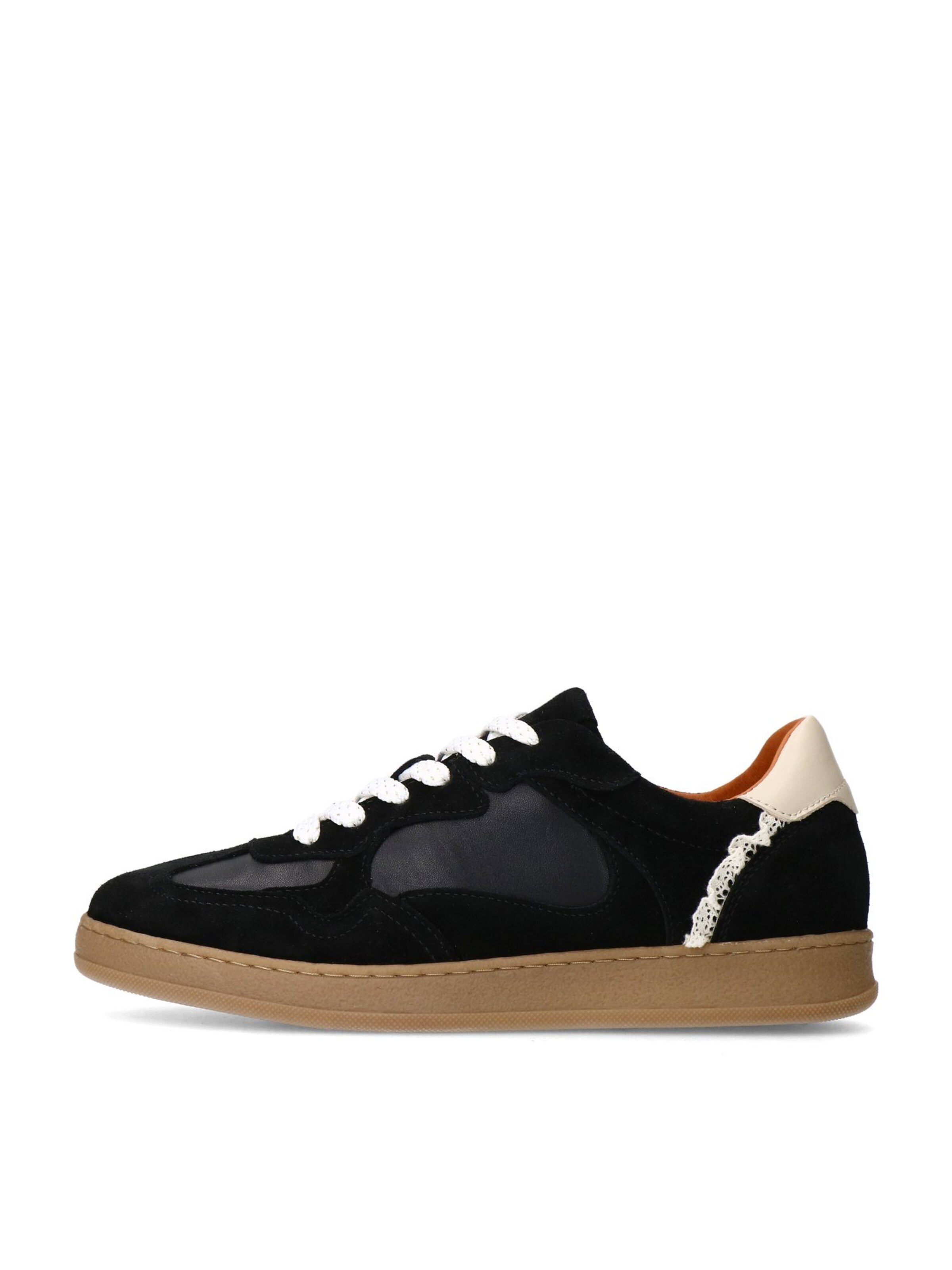 MANFIELD Sneakers in Black