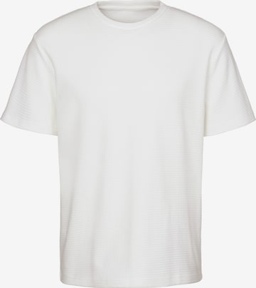 JOHN DEVIN Shirt in White: front