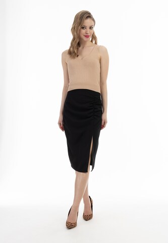 faina Skirt in Black