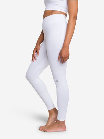 OCEANSAPART Skinny Sports trousers 'Riley' in White