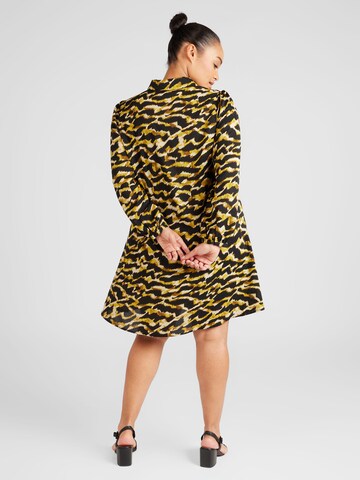 Vero Moda Curve Sukienka koszulowa 'GAIL' w kolorze zielony