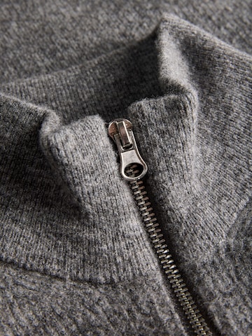 Portland Outerwear Company Sweater in Grey