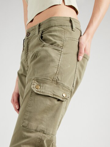 Le Temps Des Cerises Tapered Cargo trousers 'RIVERA' in Green