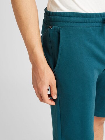 QS Regular Shorts in Blau